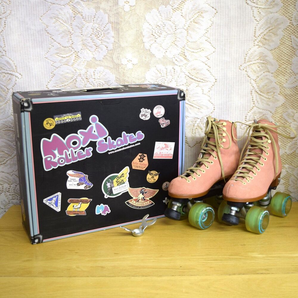 Moxi Lolly Roller Skates Size 5 Discontinued Strawberry Suede Fits 6.5-7 Womens